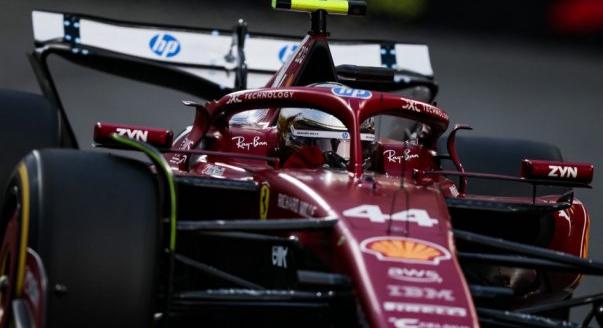 Hamilton még mindig hiszi, hogy van potenciál az autóban