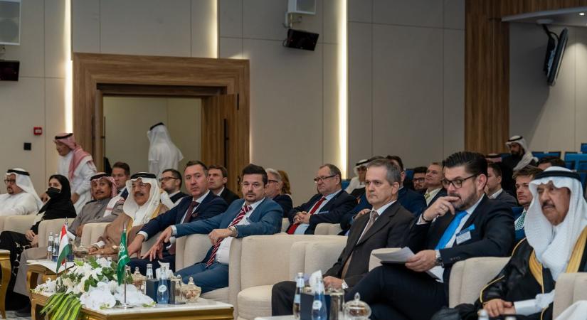 Mórahalom a Közel-Kelet felé nyit: Szaúd-Arábiában tárgyalt a polgármester