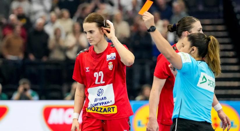 Ilyen még sosem történt, a DVSC játékosán röhög az egész világ