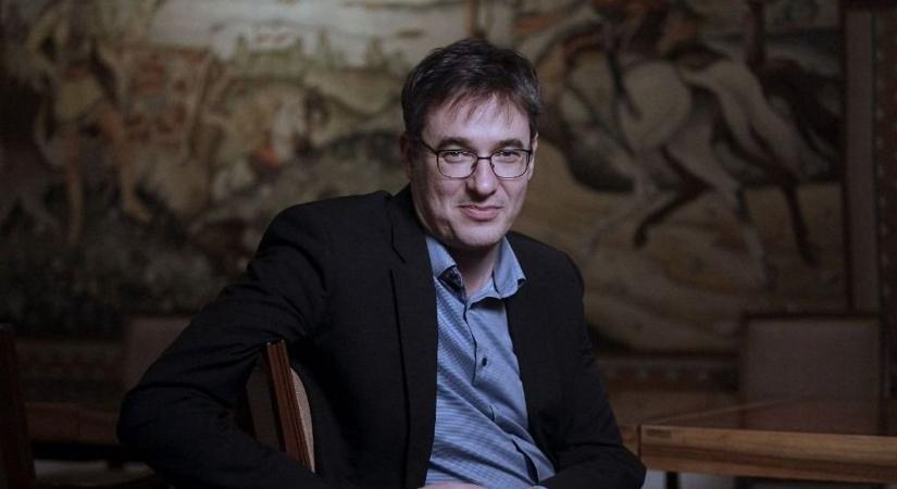 Jobb lenne, ha Karácsony tisztesség tantárgyból letenné a pótvizsgát – ha már a rendes vizsgán csúfosan megbukott belőle