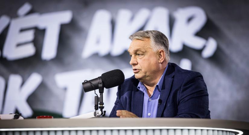 Orbán Viktor tudatta az örömteli hírt: újabb színben lesz elérhető a firkás pulcsi