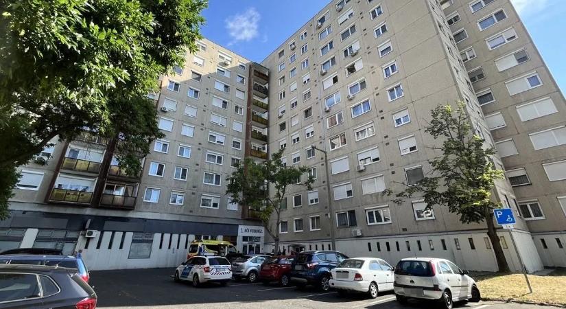 Senki sem hitte el, hogy a barátnője kiugrott a 10. emeletről