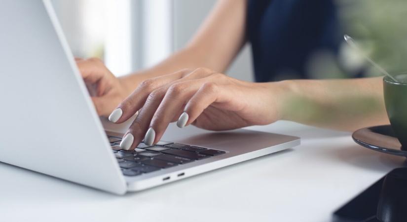 Még csak 29 éves, de már dollármilliárdos a fiatal nő