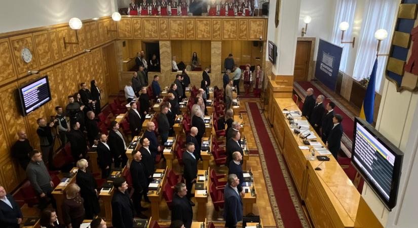 A helyi önkormányzat napján a Kárpátaljai Megyei Tanács képviselői számos határozatot fogadtak el