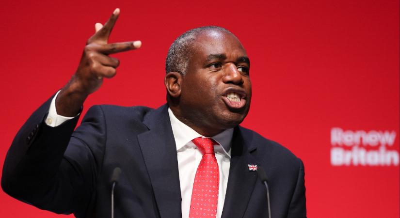 Forrnak az indulatok Londonban