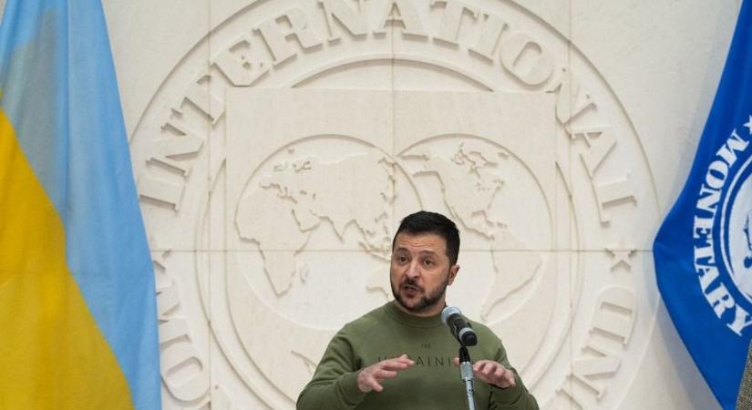 Ukrajna már így is nyakig el van adósodva, a nyugat által rákényszerített IMF-hitel drága, nagyon rossz konstrukciót erőltettek Kijevre