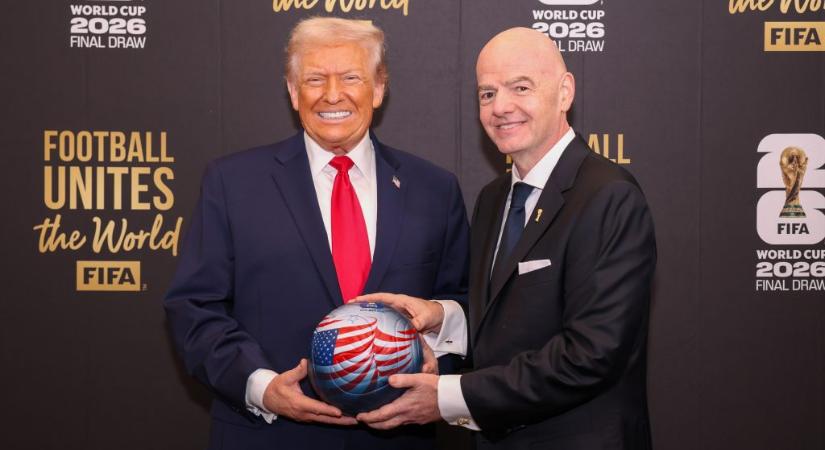 Donald Trump díjazásával és maratoni hosszúságú sorsolással készült el a világbajnokság csoportbeosztása