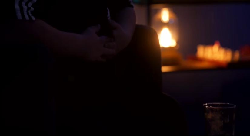 „Én ezt nem fogom kibírni” – egy gyermekotthonból elszökött 11 éves fiú történetét mutatta be Magyar Péter és Bódis Kriszta