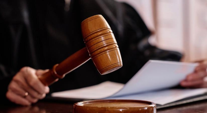 Halálosan megfenyegettek egy bírót