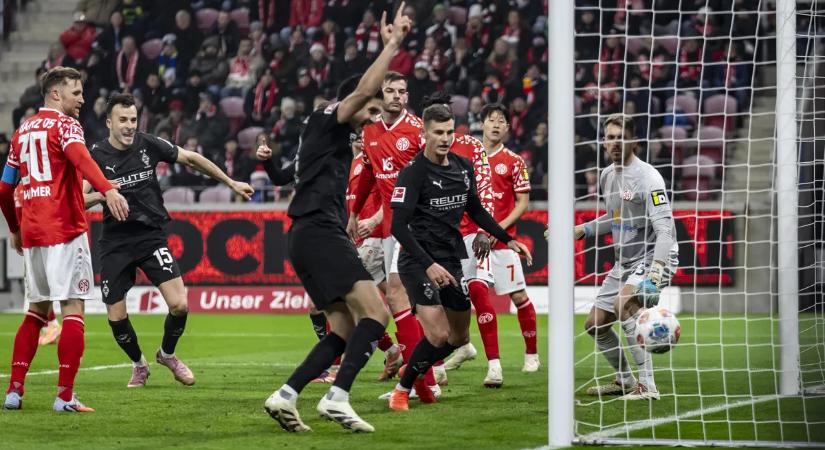 Az edzőváltás sem segített a Mainzon, folytatta jó sorozatát a Mönchengladbach