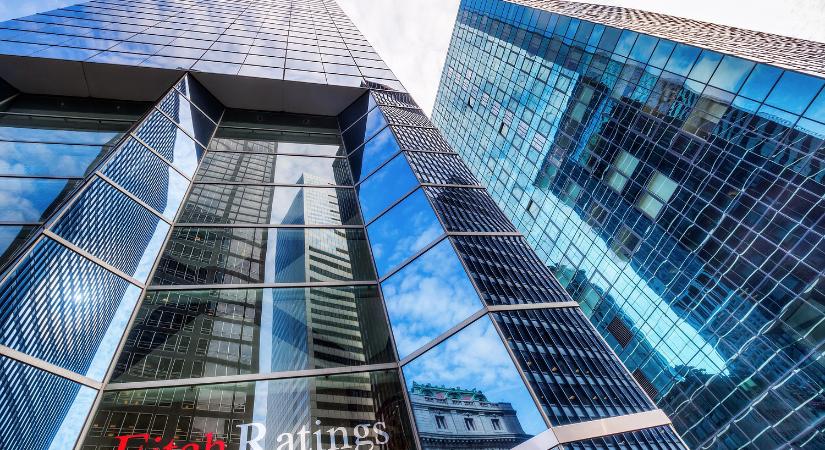 Kellemetlen meglepetés: itt a Fitch döntése Magyarországról