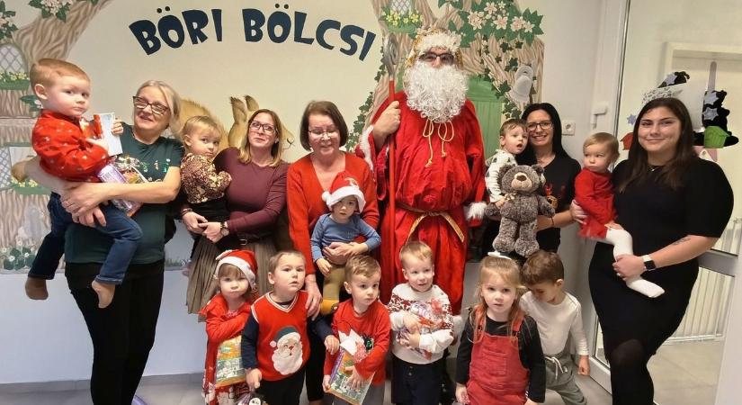 A Böri Bölcsiben is járt a Mikulás