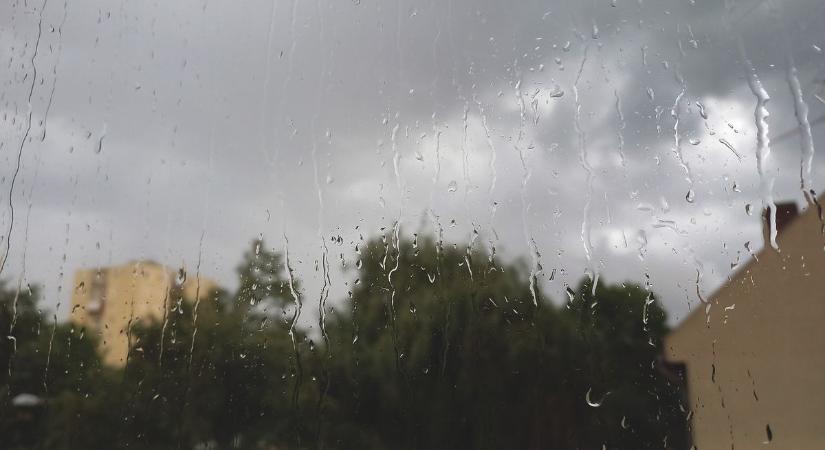 Hétvégi időjárás: enyhe idő és eső van kilátásban