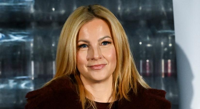 840 ezres szőrmekabátban jótékonykodott Várkonyi Andrea