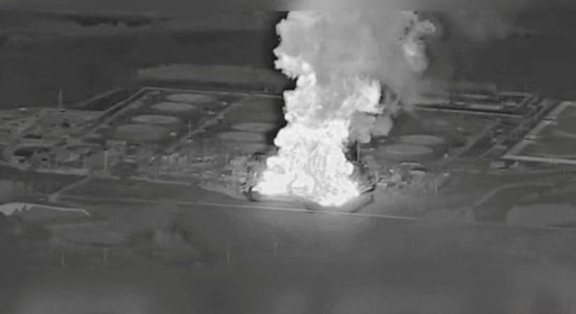 Ukrán vezérkar: az ukrán erők csapást mértek egy oroszországi olajfinomítóra és egy kikötőre