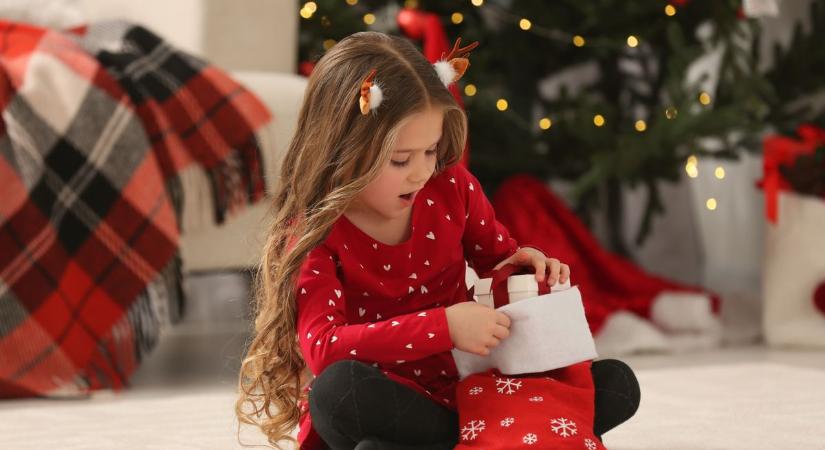 Ki hozza a karácsonyi ajándékot?