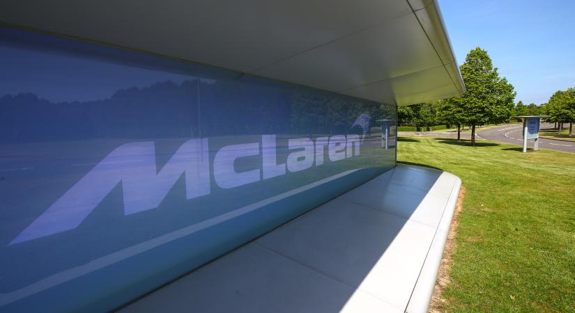 Újra életre kelt a McLaren-Mercedes, beindította új motorját az McLaren-istálló