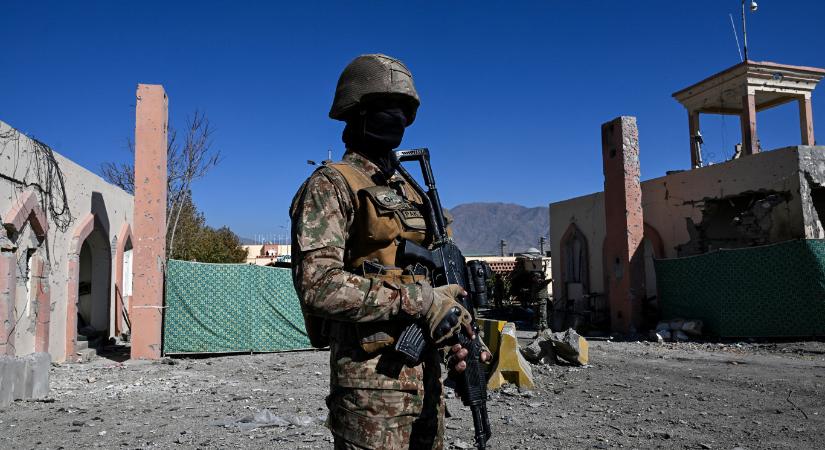 Harcok törtek ki Afganisztán és Pakisztán között