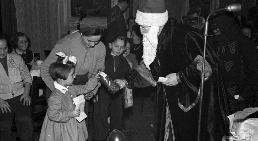 Így ünnepeltük régen a Mikulást: különleges fotókkal idézzük meg a múlt század varázsát