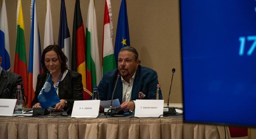 Zárug Péter Farkas: „A 2026-os választást a bizonytalanok döntik el”