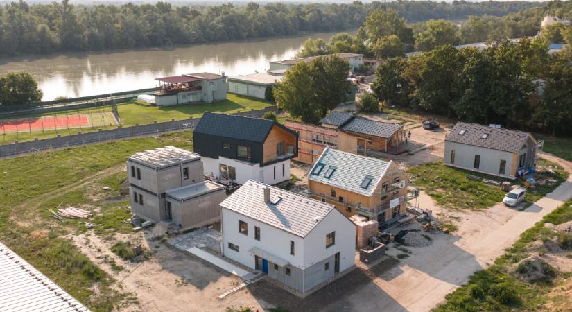 Otthonos hangulat, kiemelkedő energiahatékonyság – elkészült a Leier mintaháza