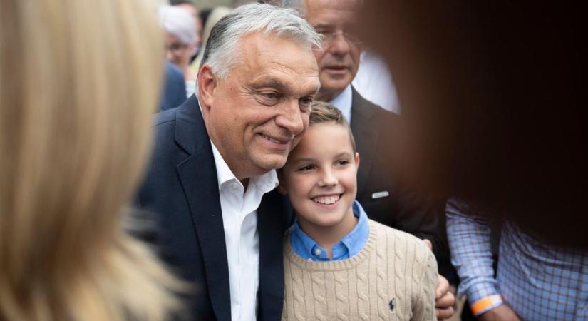 Mikulás napi üzenet: Orbán Viktor minden gyereknek boldog ünnepet kívánt (videó)