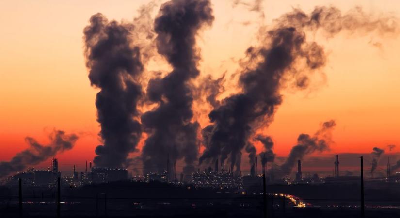 A legnagyobb szennyezők zöme engedély nélkül, zavartalanul és törvénysértően működik