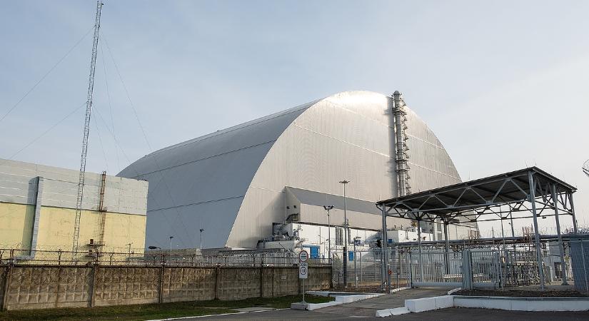 Sürgős riasztás Csernobilból: a dróncsapás után meggyengült a sugárzás elleni védelem