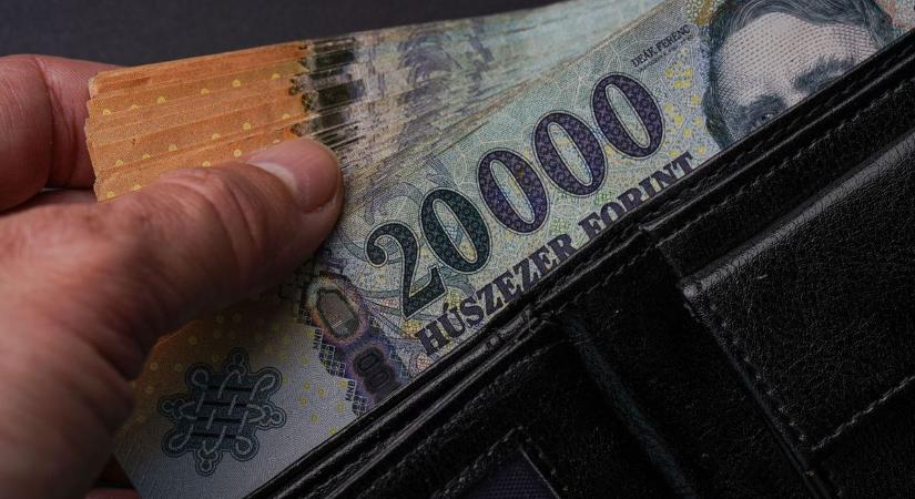 Hárommillió forintot csaltak ki egy áldozattól, erre ment el a pénz