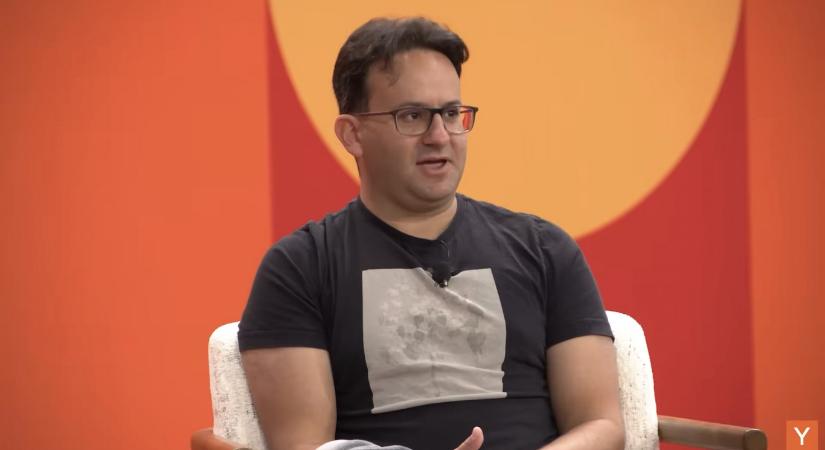 Megnyomnád a gombot, ami bekapcsolja az önfejlesztő mesterséges intelligenciát?