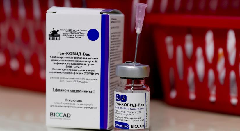 Minden tétel vakcinát külön ellenőriz a magyar hatóság