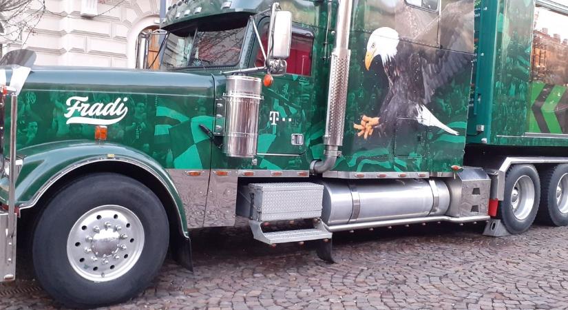 Érkezik a Fradi-kamion Szolnokra: mutatunk minden fontos részletet!