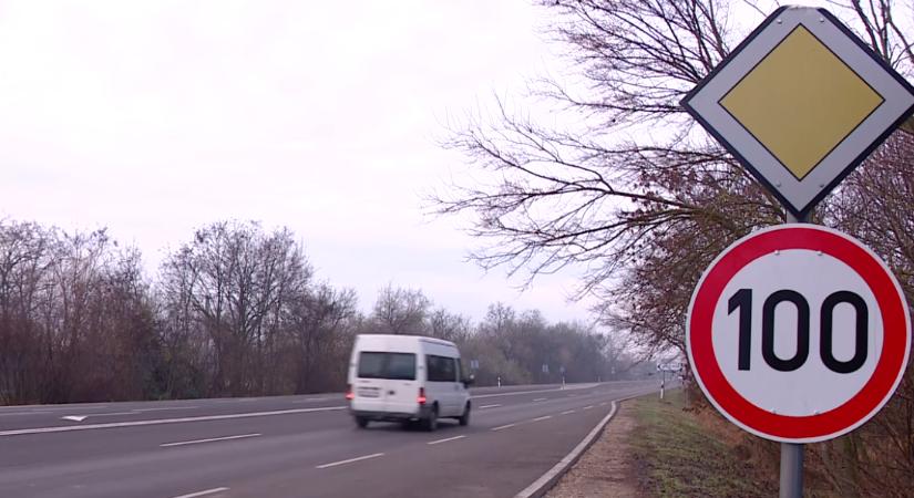 90 helyett 100-zal lehet hajtani Kishomoknál