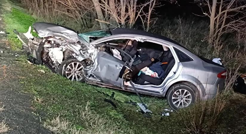 Friss, megrázó képek a péntek esti halálos balesetről – videó