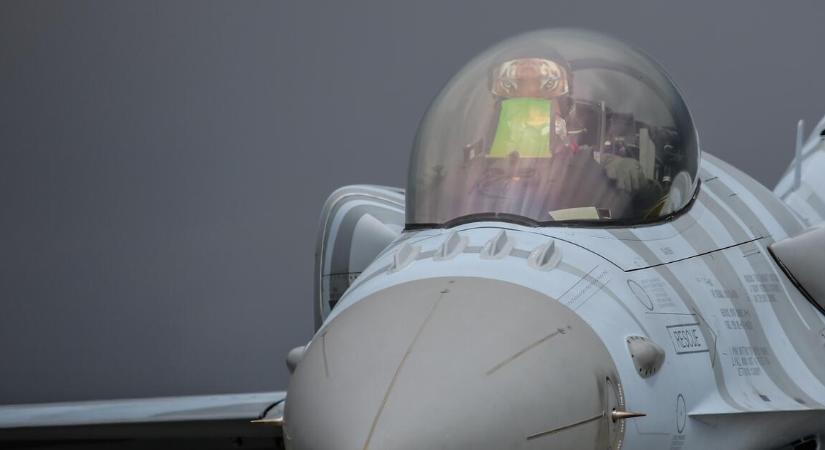 Riasztották a NATO vadászgépeit az orosz drónok és rakéták miatt