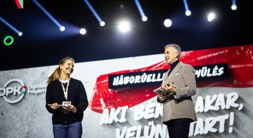 Váratlan közjátékkal indult a DPK kecskeméti gyűlése, erre senki sem számított