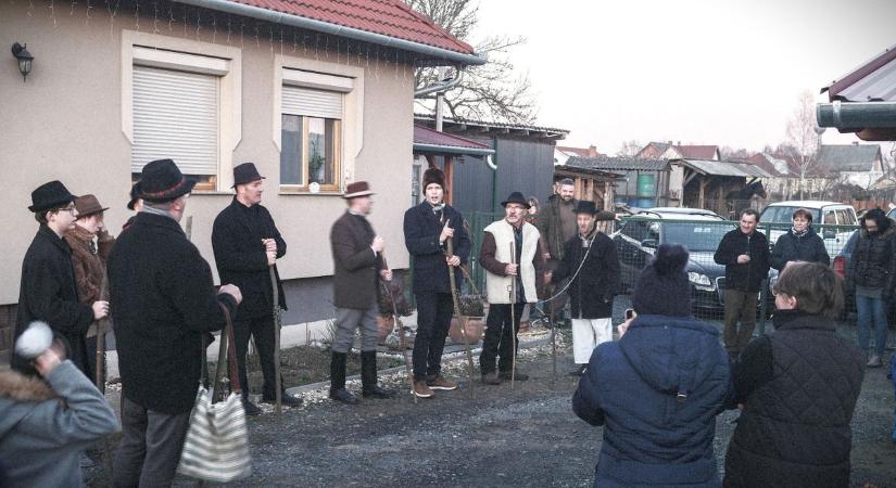 Páratlan kincset találtak Zalában! Te már hallottál az 1898-ban felvett zalacsébi regölésről?