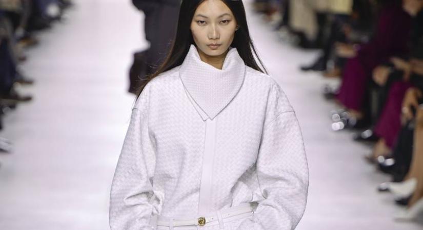 A 2026-os év színe alapjaiban változtatja meg a divatot: így fog beépülni a trendekbe