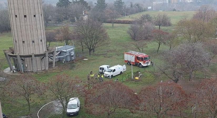 Feltárták a hibát, a csőtörés után a dunaújvárosi kórház betegeinek ellátását megoldották (folyamatosan frissítve)