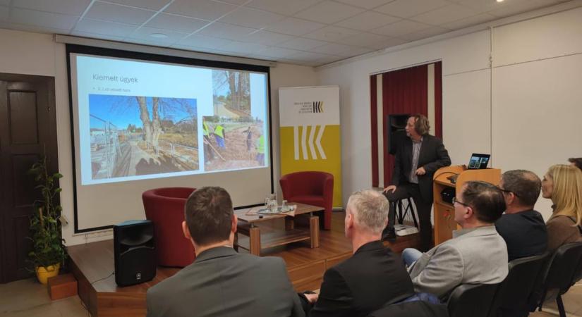 Kőszeg zöldfelületeiről tartott közmeghallgatást az önkormányzat képviselő-testülete