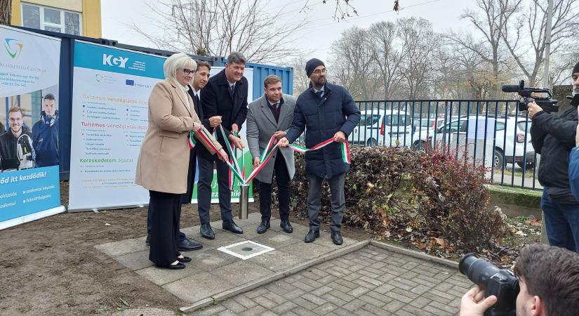 A Bodrogi Bau újítja fel a szegedi Krúdy-technikumot