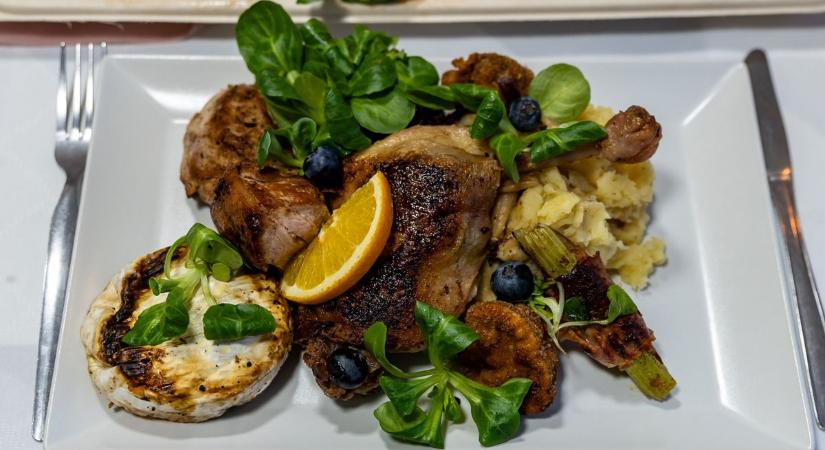 Idén akár főzés nélkül is ünnepi lehet az asztal, mutatjuk a tuti karácsonyi menüt videó