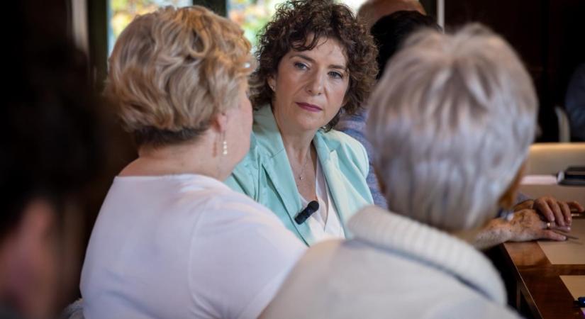 A csornaiak problémáját is meghallgatják: az országjárás folytatódik