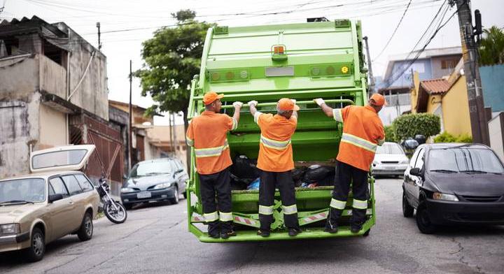 Különleges kukásautók járják az országot: ezekben a városokban találkozhatsz velük