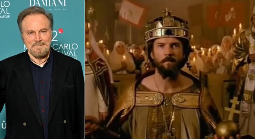 Emlékszel még az államalapítást megünneplő mozira, amit még Franco Nero sem tudott megmenteni az unalomtól? Ilyen volt a Sacra Corona