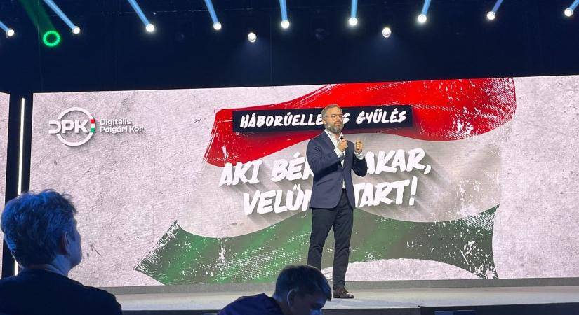 Orbán Balázs: Magyarország csak akkor marad békében, ha leugrik a háborús vonatról