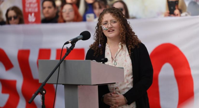 Csirkelopásét három hónap börtönre ítélték az állatvédőt, akiért Joaquin Phoenix is szót emelt