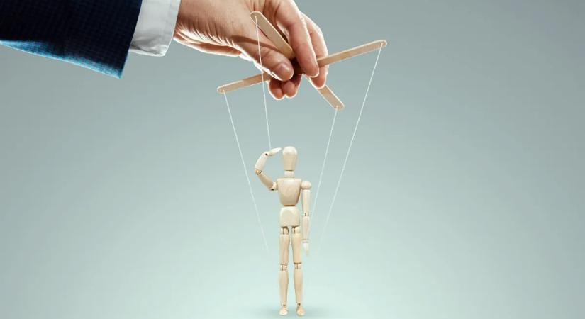 Ez a 3 legmanipulatívabb csillagjegy: észre sem veszed, hogy az orrodnál fogva vezetnek