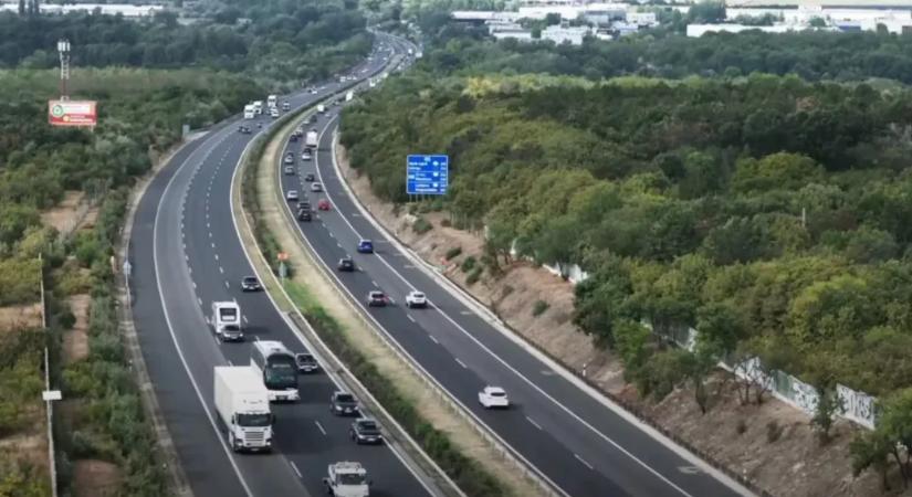 Hétfőtől lehet kapni a 2026-os éves autópálya-matricákat