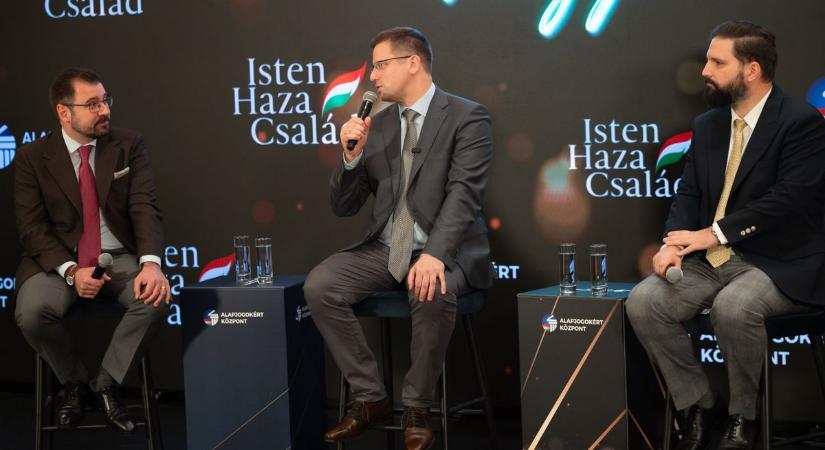 Gulyás Gergely: a baloldal hatalomra jutása mindig megszorításokat hozott (videó)